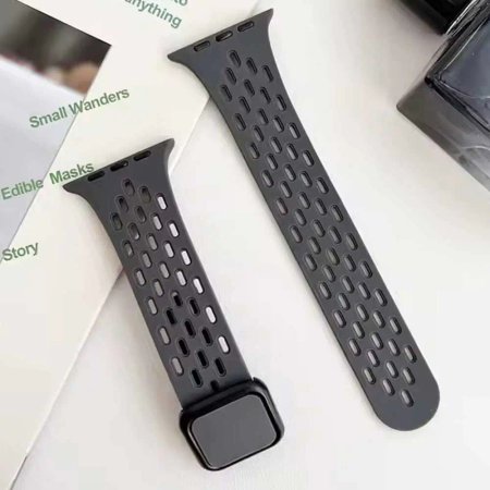 Breathable silicone strap with 22mm modern buckle