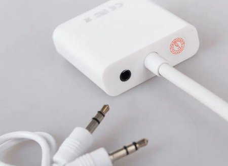 HDMI to VGA converter