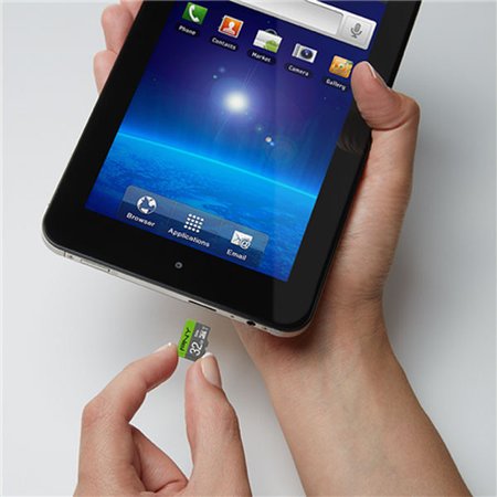 کارت حافظه microSD پی ان وای ظرفیت 32 گیگابایت با سرعت خواندن 100 مگابایت بر ثانیه